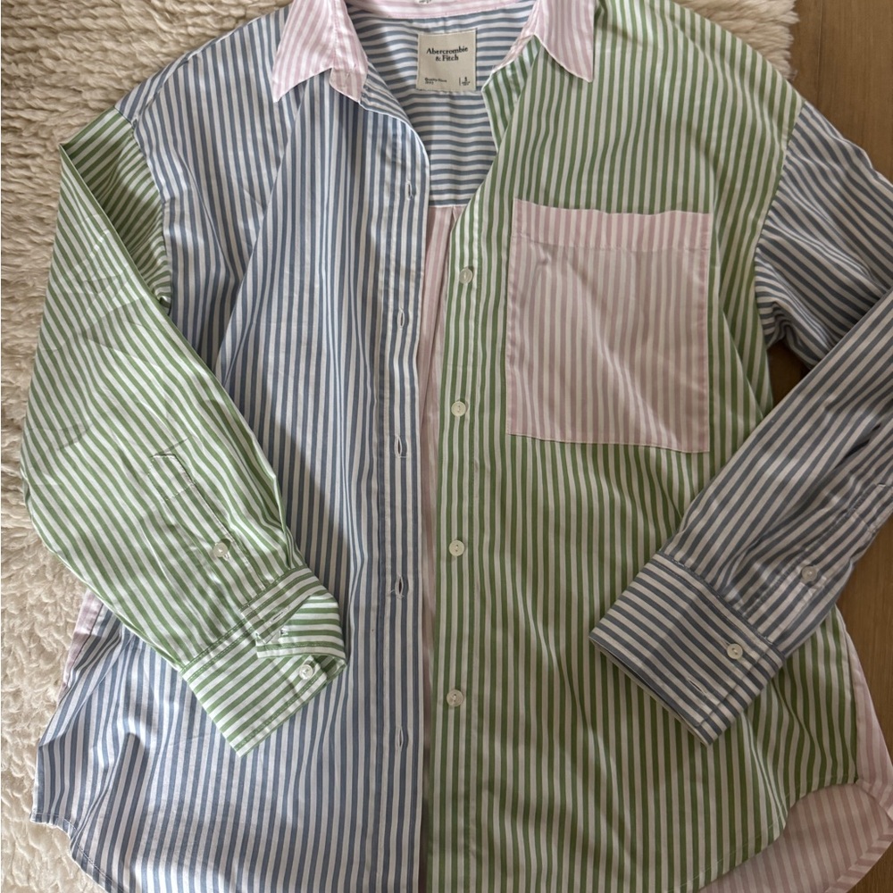 A&F Women’s Oversized Poplin Shirt NEW S